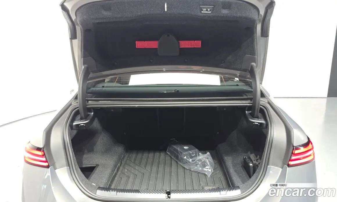 BMW 5 серия 2025 2.0 автомат (гидро), фото 16 BMW 5 серия 2025 2.0 автомат (гидро), фото 16