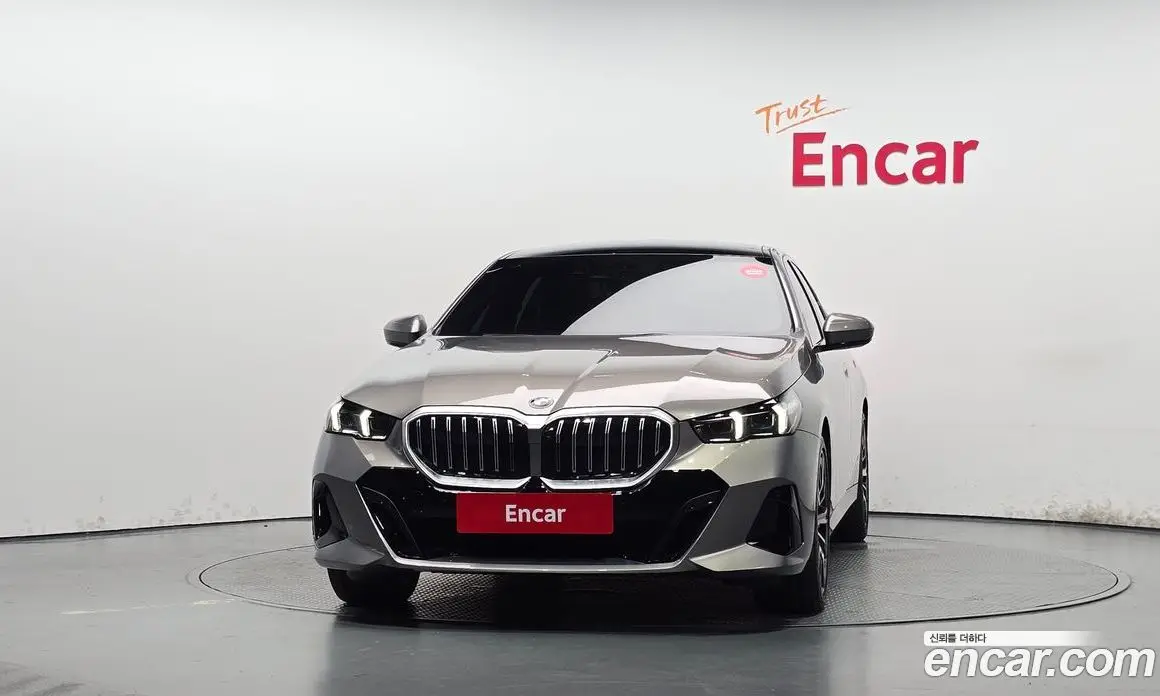 BMW 5 серия 2025 2.0 автомат (гидро), фото 3 BMW 5 серия 2025 2.0 автомат (гидро), фото 3