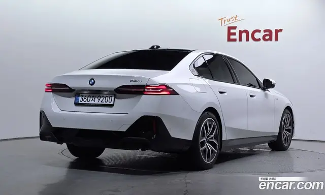 BMW 5 серия 2025 2.0 автомат (гидро), миниатюра 2
