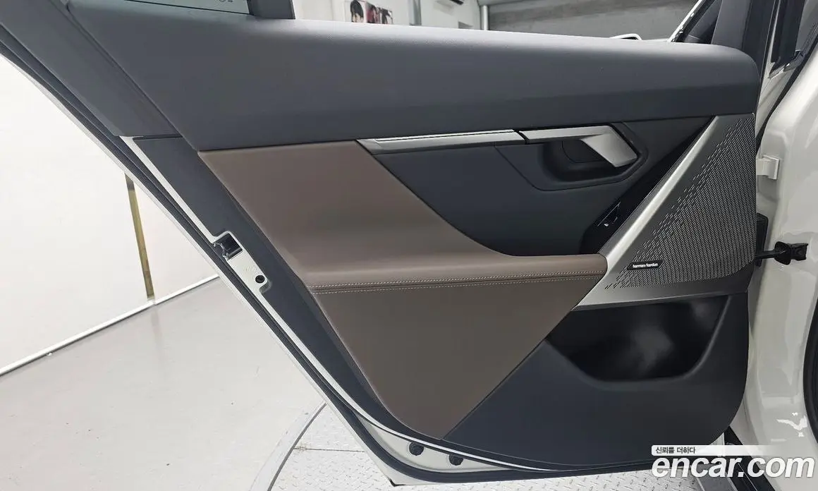 BMW 5 серия 2025 2.0 автомат (гидро), фото 15