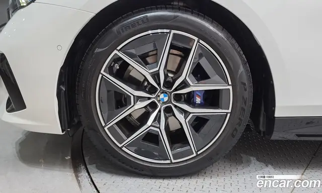 BMW 5 серия 2025 2.0 автомат (гидро), миниатюра 5