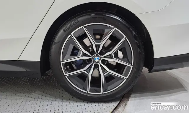 BMW 5 серия 2025 2.0 автомат (гидро), миниатюра 7