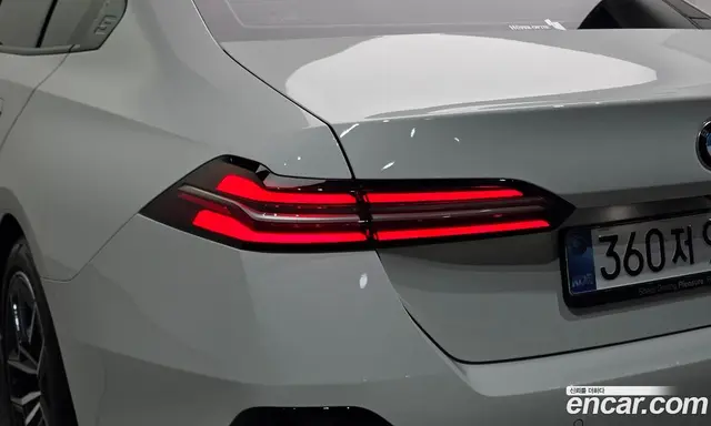 BMW 5 серия 2025 2.0 автомат (гидро), миниатюра 9