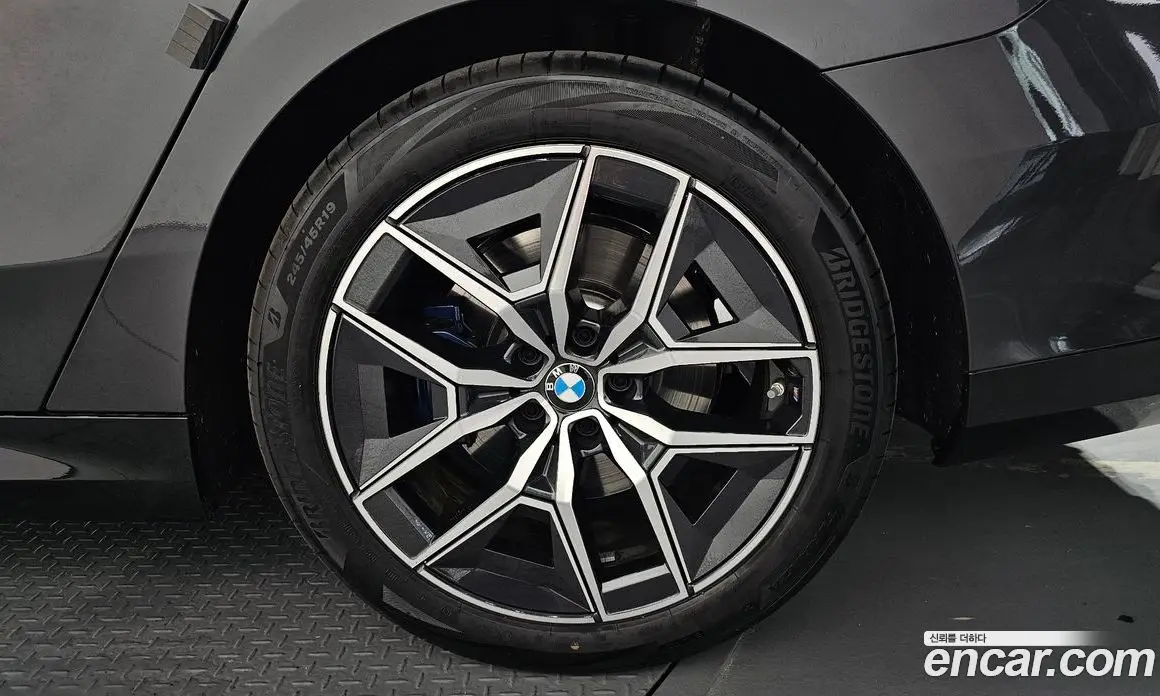 BMW 5 серия 2026 2.0 автомат (гидро), фото 7
