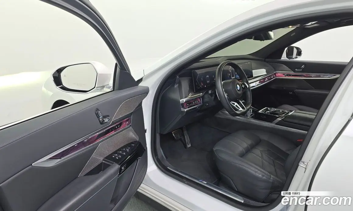 BMW 7 серия 2024 3.0 автомат (гидро), фото 13 BMW 7 серия 2024 3.0 автомат (гидро), фото 13