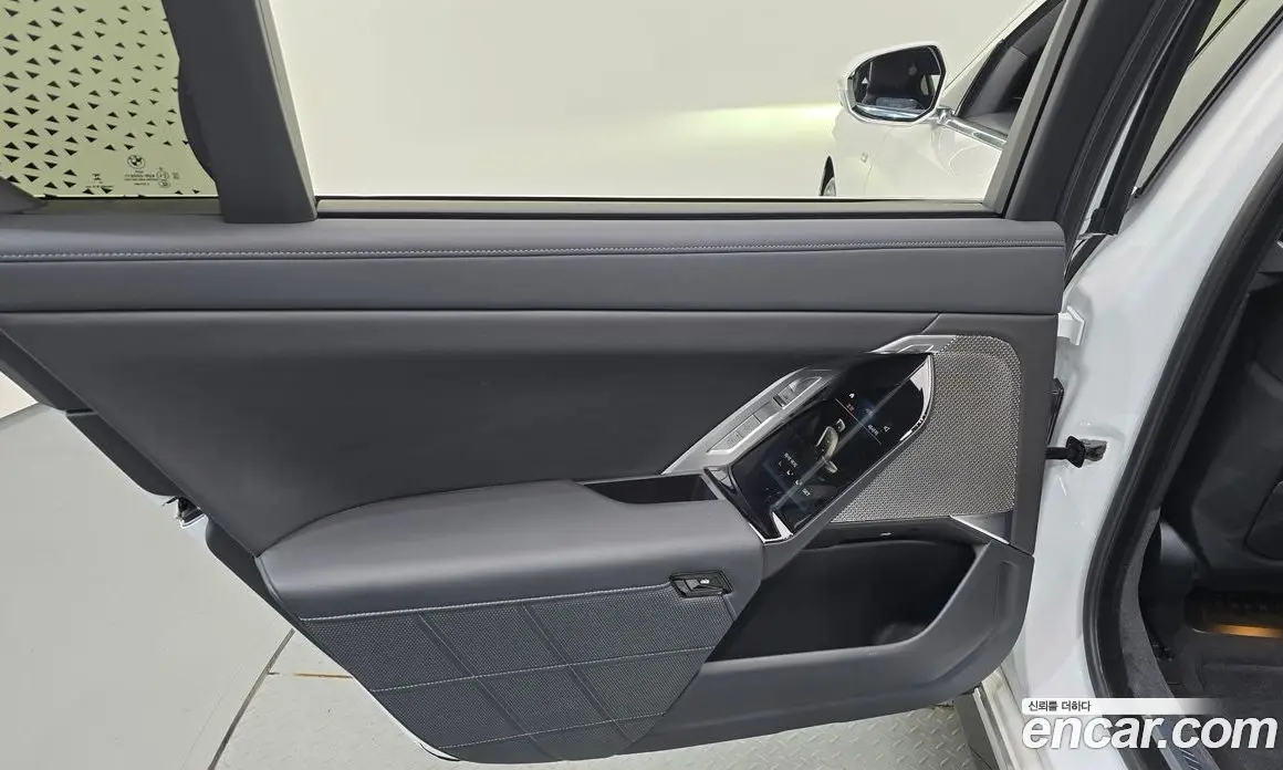 BMW 7 серия 2024 3.0 автомат (гидро), фото 15 BMW 7 серия 2024 3.0 автомат (гидро), фото 15