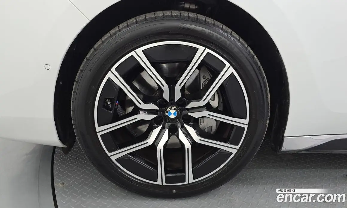 BMW 7 серия 2024 3.0 автомат (гидро), фото 5 BMW 7 серия 2024 3.0 автомат (гидро), фото 5