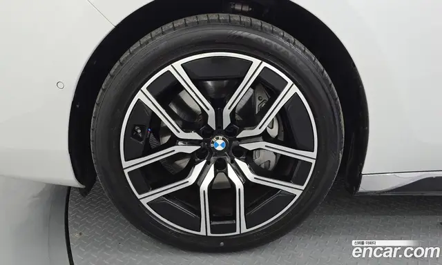 BMW 7 серия 2024 3.0 автомат (гидро), миниатюра 5 BMW 7 серия 2024 3.0 автомат (гидро), миниатюра 5