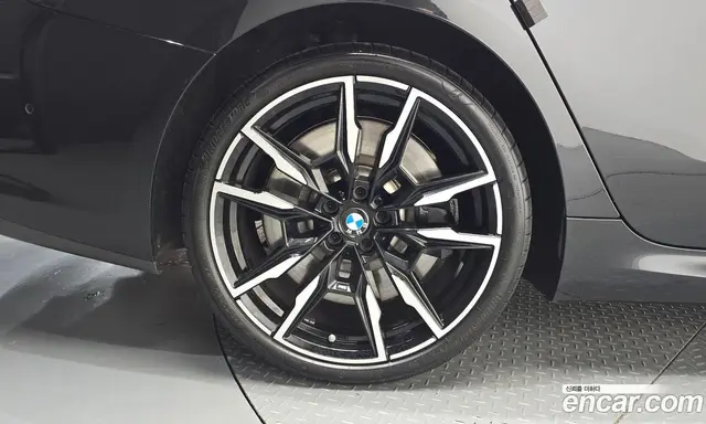 BMW 8 серия 2025 4.4 автомат (гидро), миниатюра 5 BMW 8 серия 2025 4.4 автомат (гидро), миниатюра 5
