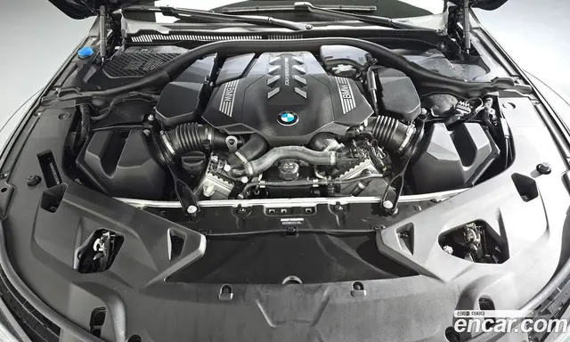BMW 8 серия 2025 4.4 автомат (гидро), миниатюра 6 BMW 8 серия 2025 4.4 автомат (гидро), миниатюра 6
