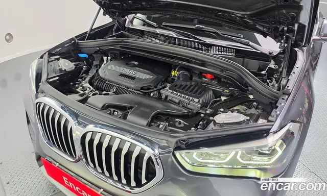BMW X1 2021 2.0 автомат (гидро), миниатюра 6