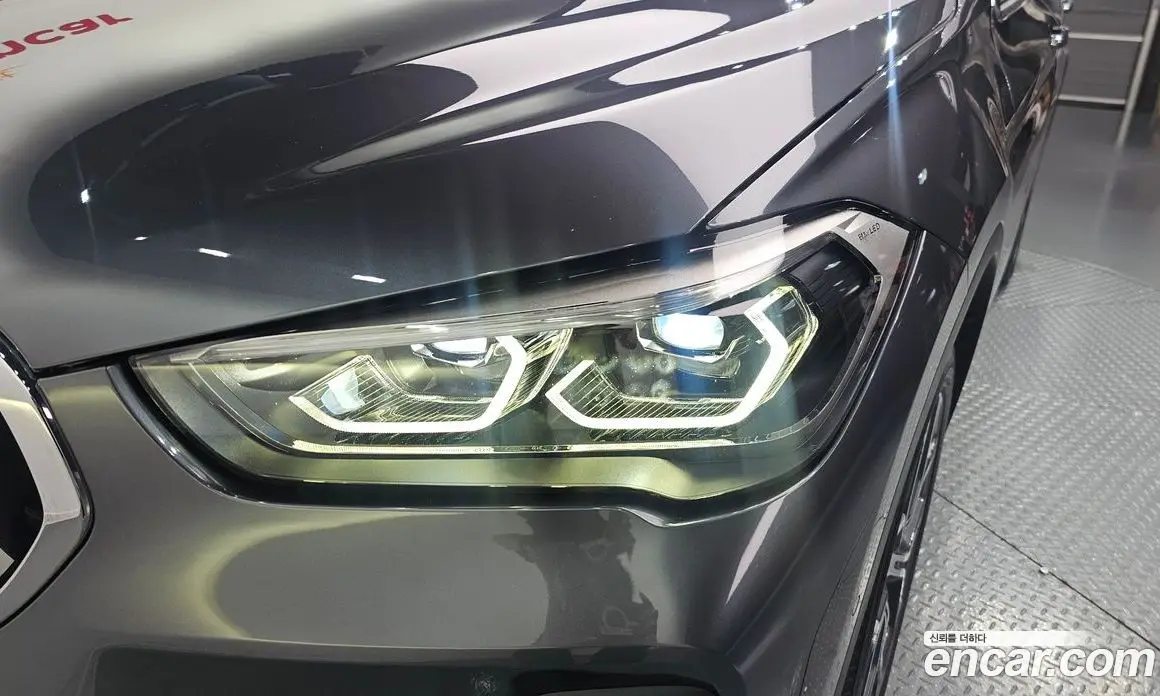 BMW X1 2021 2.0 автомат (гидро), фото 8