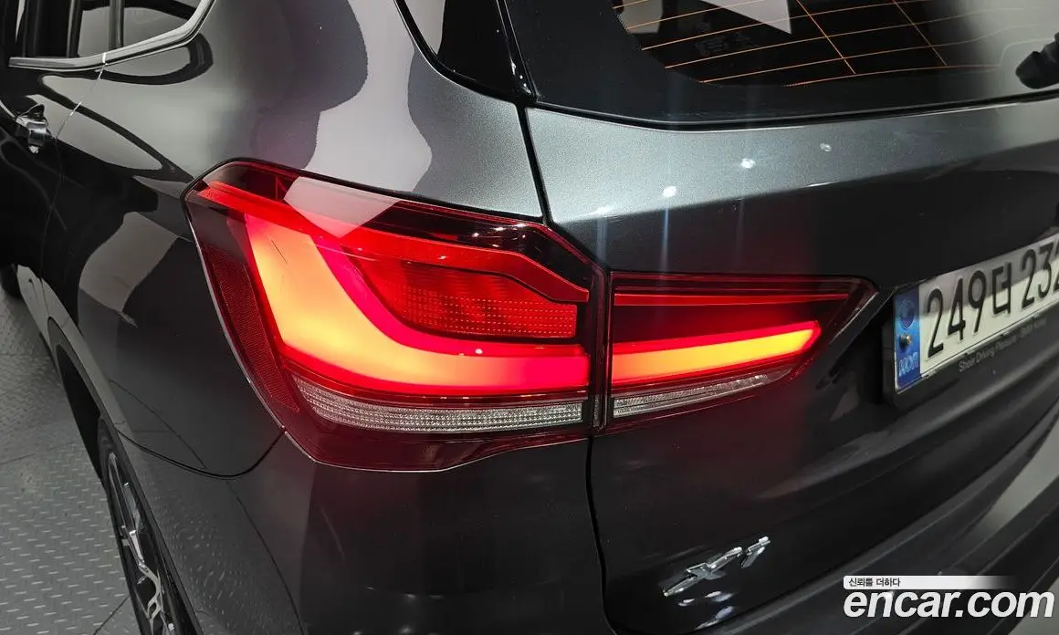 BMW X1 2021 2.0 автомат (гидро), фото 9
