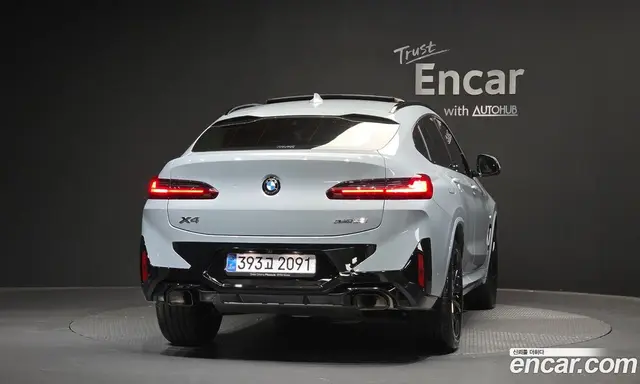 BMW X4 2025 2.0 автомат (гидро), миниатюра 3