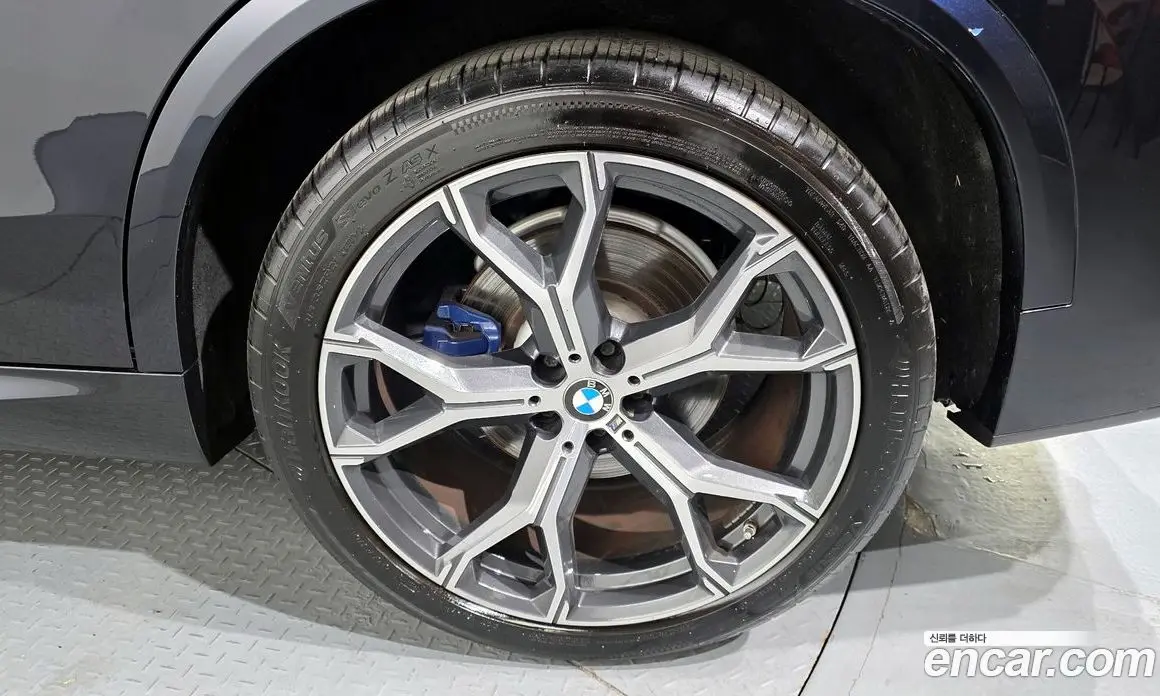 BMW X5 2022 3.0 автомат (гидро), фото 7