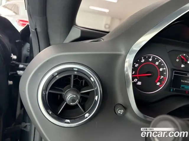Chevrolet Camaro 2017 2.0 автомат (гидро), миниатюра 11 Chevrolet Camaro 2017 2.0 автомат (гидро), миниатюра 11