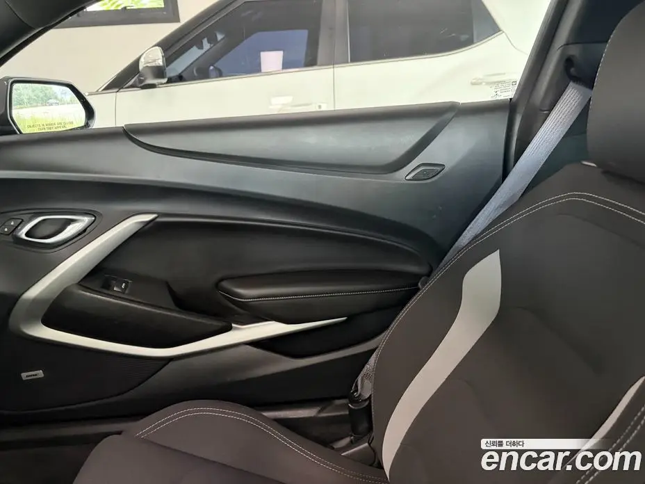 Chevrolet Camaro 2017 2.0 автомат (гидро), фото 10 Chevrolet Camaro 2017 2.0 автомат (гидро), фото 10