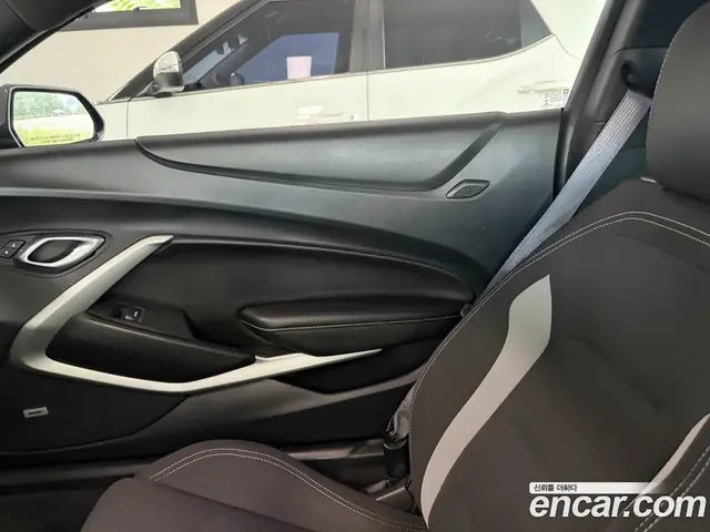 Chevrolet Camaro 2017 2.0 автомат (гидро), миниатюра 10 Chevrolet Camaro 2017 2.0 автомат (гидро), миниатюра 10