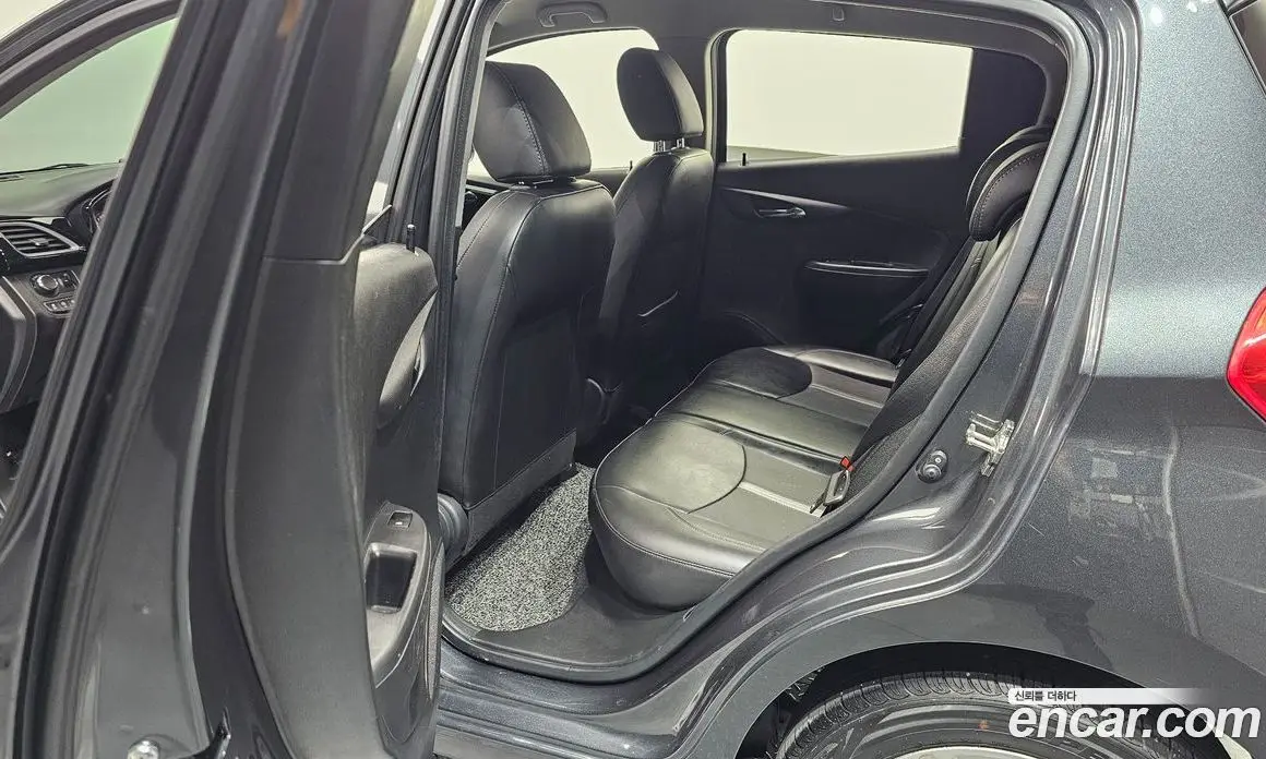 Chevrolet Spark 2019 1.0 автомат (гидро), фото 16