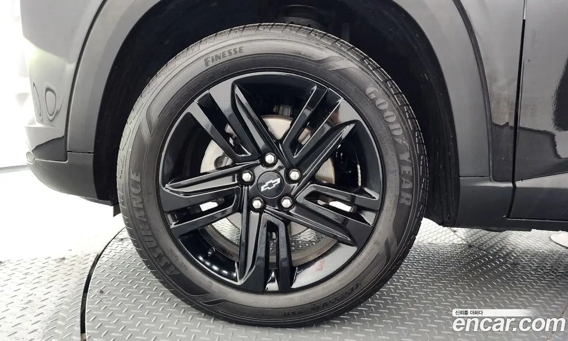 Chevrolet Trax 2023 1.2 автомат (гидро), фото 5