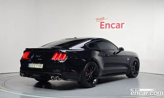 Ford Mustang 2017 5.0 автомат (гидро), миниатюра 2