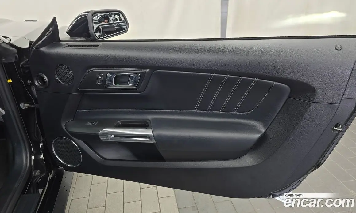 Ford Mustang 2017 5.0 автомат (гидро), фото 15