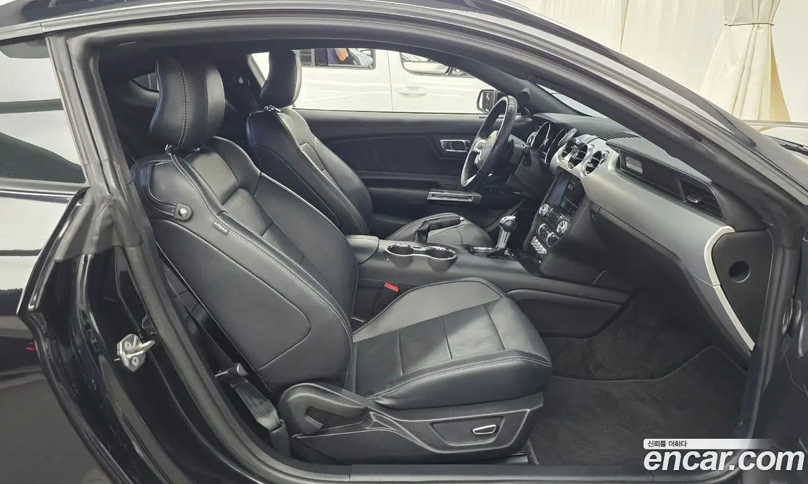 Ford Mustang 2017 5.0 автомат (гидро), фото 16