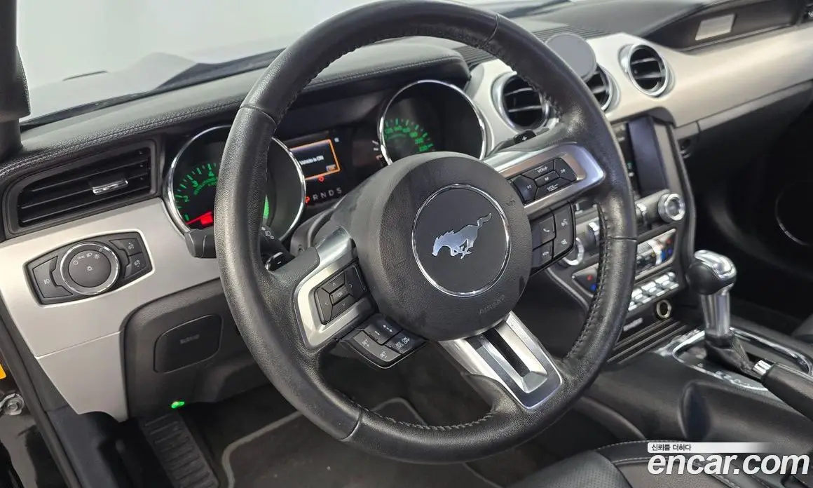 Ford Mustang 2017 5.0 автомат (гидро), фото 18