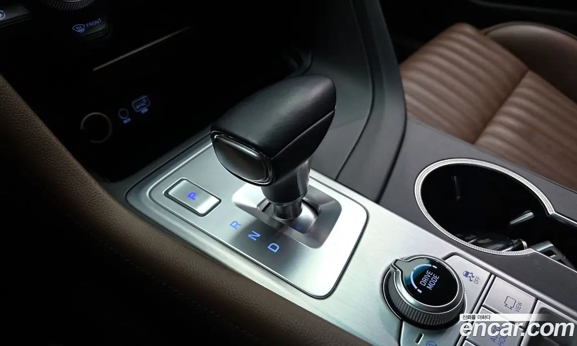 Genesis G70 2019 2.0 автомат (гидро), фото 12 Genesis G70 2019 2.0 автомат (гидро), фото 12