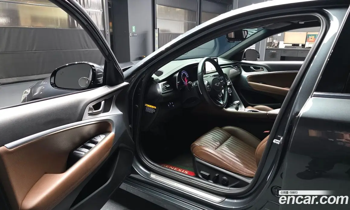 Genesis G70 2019 2.0 автомат (гидро), фото 13 Genesis G70 2019 2.0 автомат (гидро), фото 13