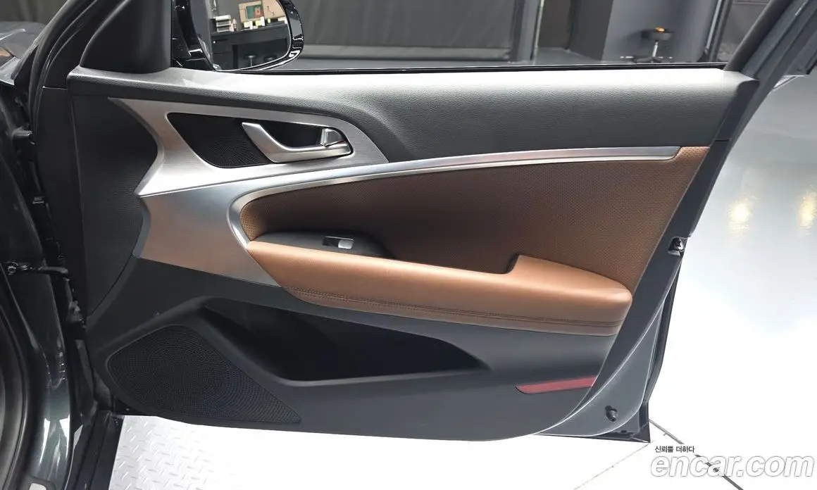 Genesis G70 2019 2.0 автомат (гидро), фото 14 Genesis G70 2019 2.0 автомат (гидро), фото 14