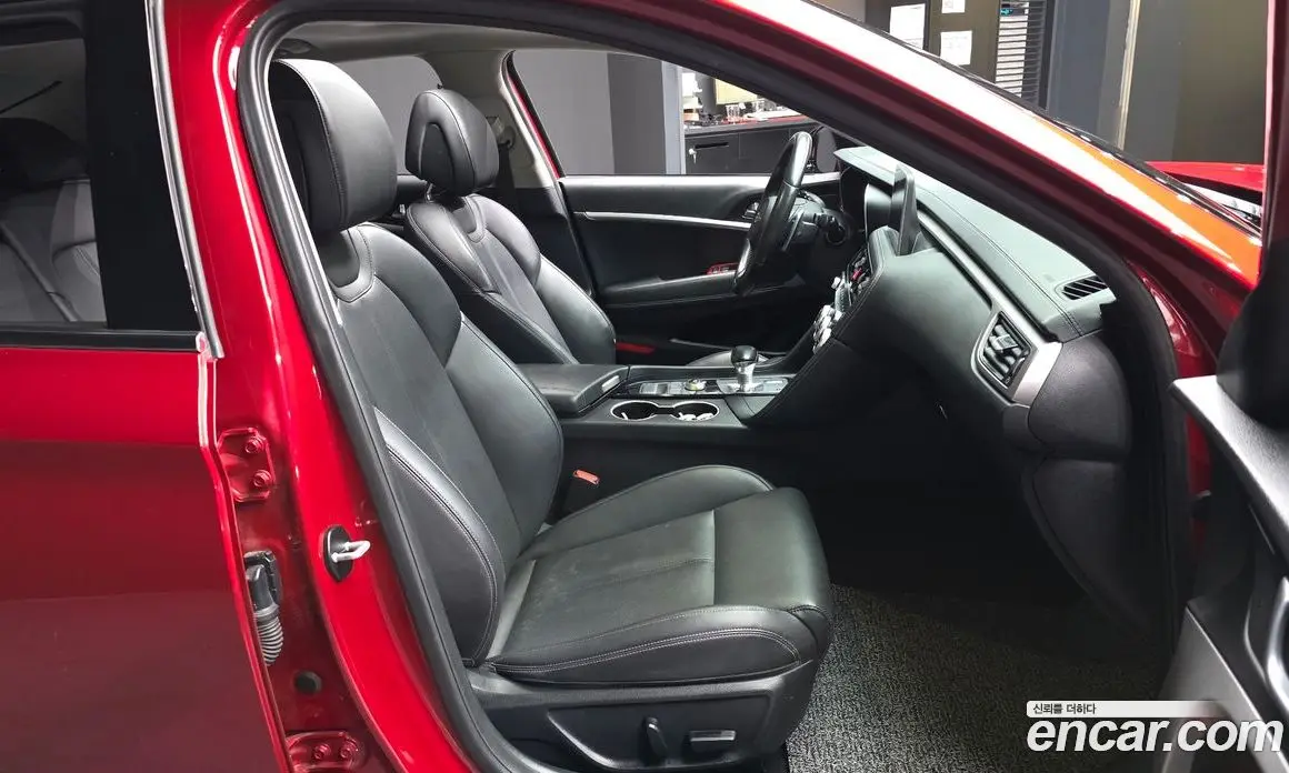 Genesis G70 2019 2.0 автомат (гидро), фото 17