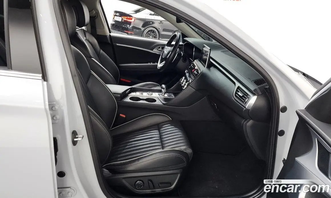 Genesis G70 2020 2.0 автомат (гидро), фото 16 Genesis G70 2020 2.0 автомат (гидро), фото 16