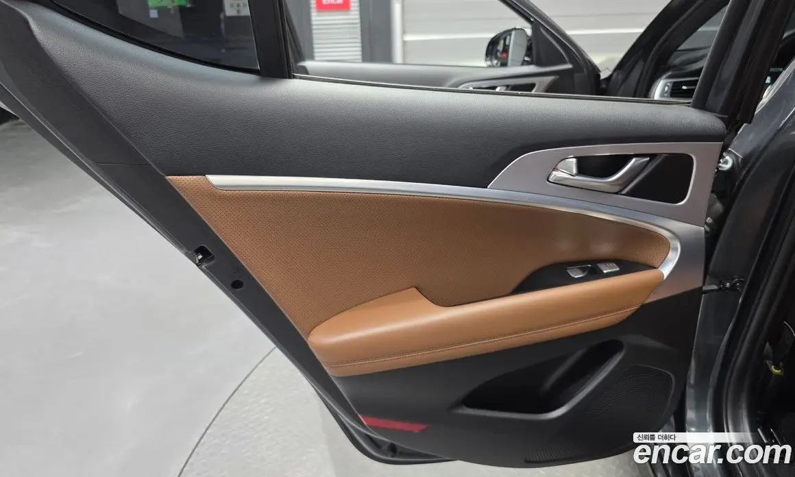 Genesis G70 2020 2.0 автомат (гидро), фото 15