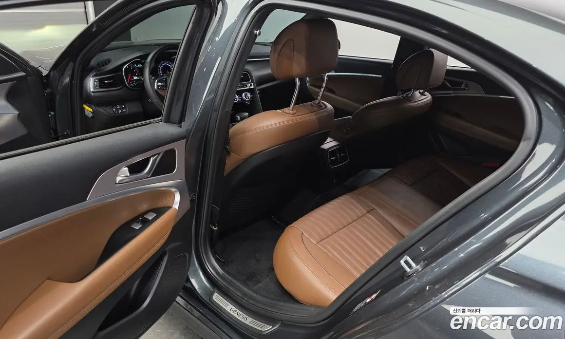 Genesis G70 2020 2.0 автомат (гидро), фото 17