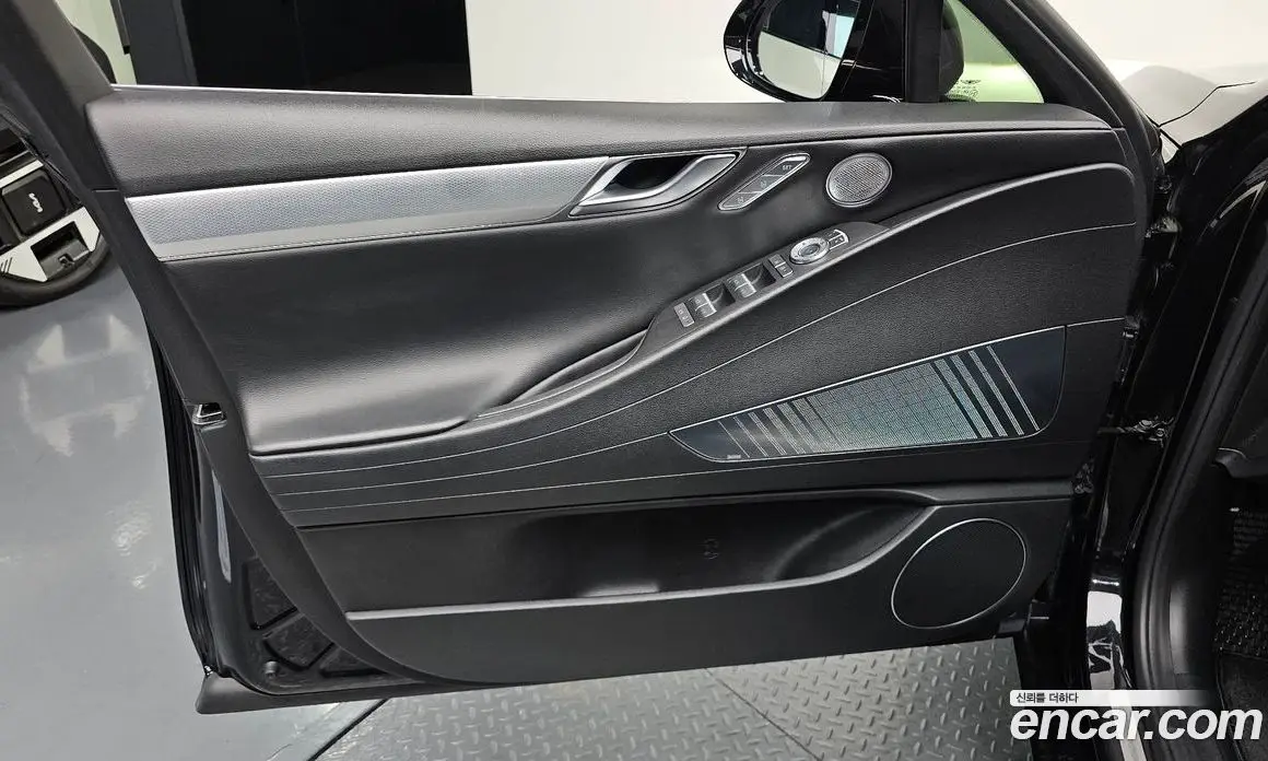 Genesis G80 2023 0.2 автомат (гидро), фото 14