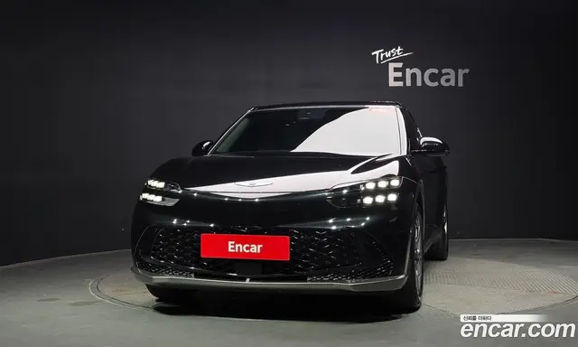 Genesis GV60 2022 0.1 автомат (гидро), миниатюра 2