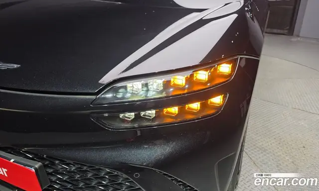 Genesis GV60 2022 0.1 автомат (гидро), миниатюра 7