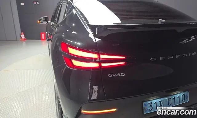 Genesis GV60 2022 0.1 автомат (гидро), миниатюра 8