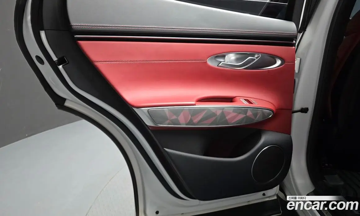 Genesis GV70 2021 2.2 автомат (гидро), фото 15