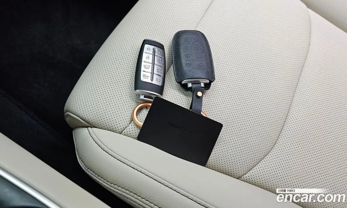 Genesis GV70 2022 2.5 автомат (гидро), фото 16 Genesis GV70 2022 2.5 автомат (гидро), фото 16