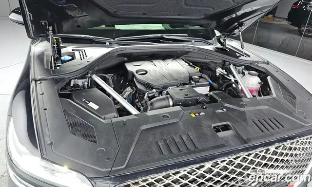 Genesis GV70 2023 2.5 автомат (гидро), миниатюра 6 Genesis GV70 2023 2.5 автомат (гидро), миниатюра 6