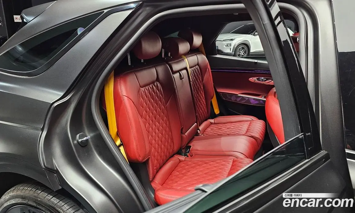 Genesis GV70 2023 2.5 автомат (гидро), фото 17 Genesis GV70 2023 2.5 автомат (гидро), фото 17