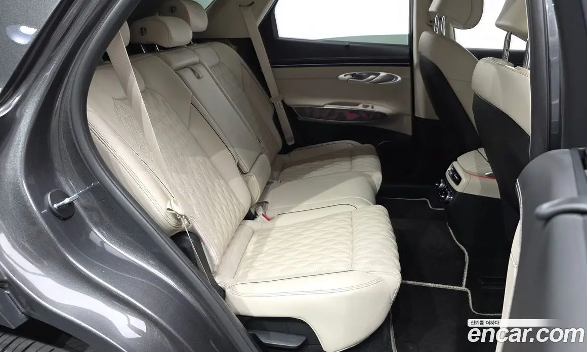 Genesis GV70 2023 3.5 автомат (гидро), фото 18 Genesis GV70 2023 3.5 автомат (гидро), фото 18