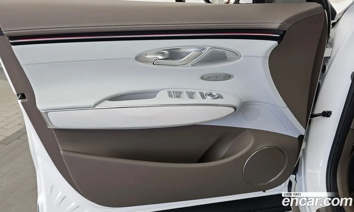 Genesis GV70 2025 2.5 автомат (гидро), фото 14