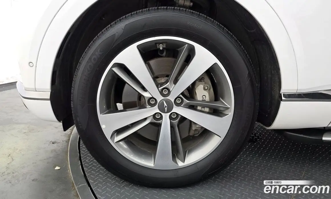 Genesis GV80 2022 2.5 автомат (гидро), фото 5 Genesis GV80 2022 2.5 автомат (гидро), фото 5