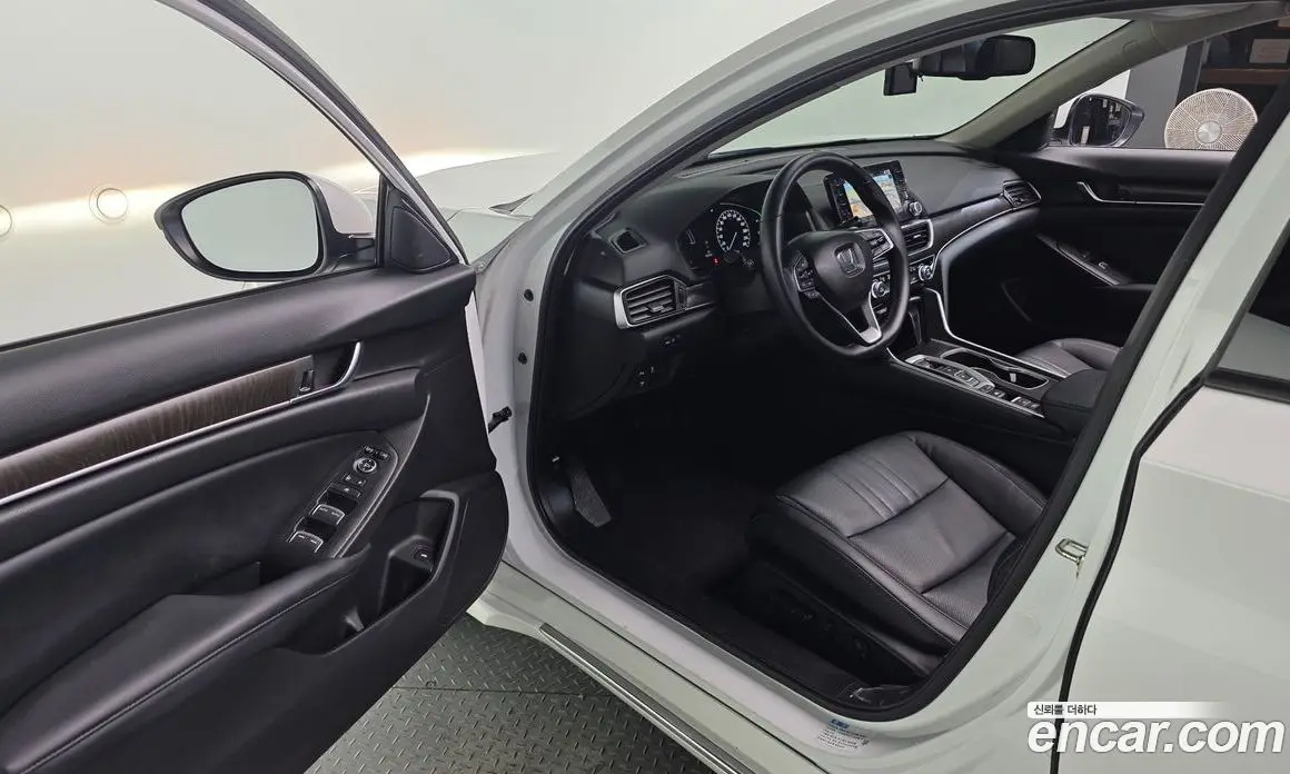 Honda Accord 2018 2.0 автомат (гидро), фото 13 Honda Accord 2018 2.0 автомат (гидро), фото 13