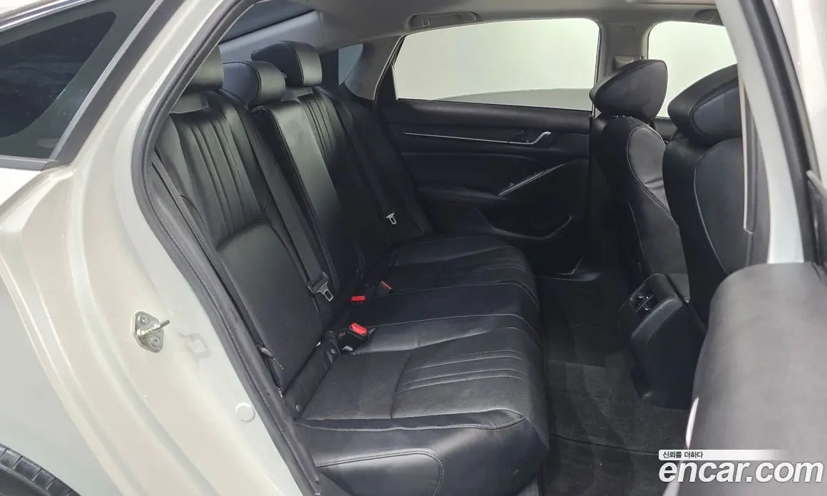 Honda Accord 2018 2.0 автомат (гидро), фото 17 Honda Accord 2018 2.0 автомат (гидро), фото 17