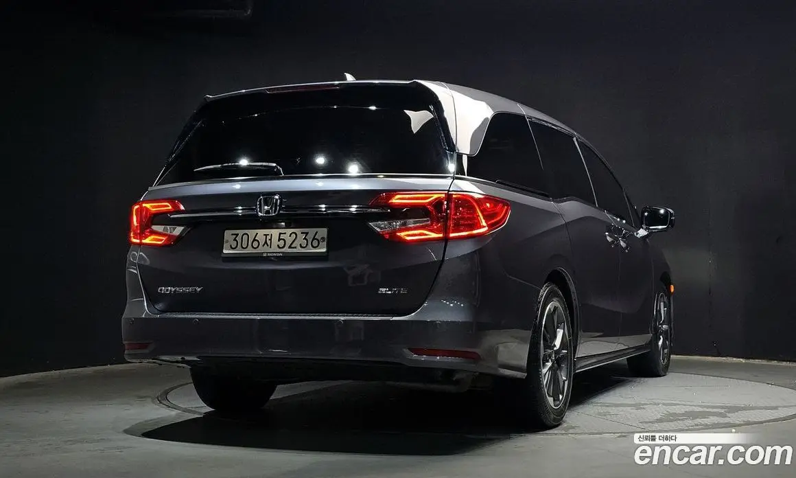 Honda Odyssey 2021 3.5 автомат (гидро), фото 2 Honda Odyssey 2021 3.5 автомат (гидро), фото 2