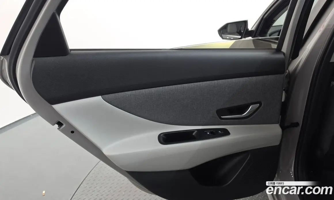 Hyundai Avante 2022 1.6 автомат (гидро), фото 15